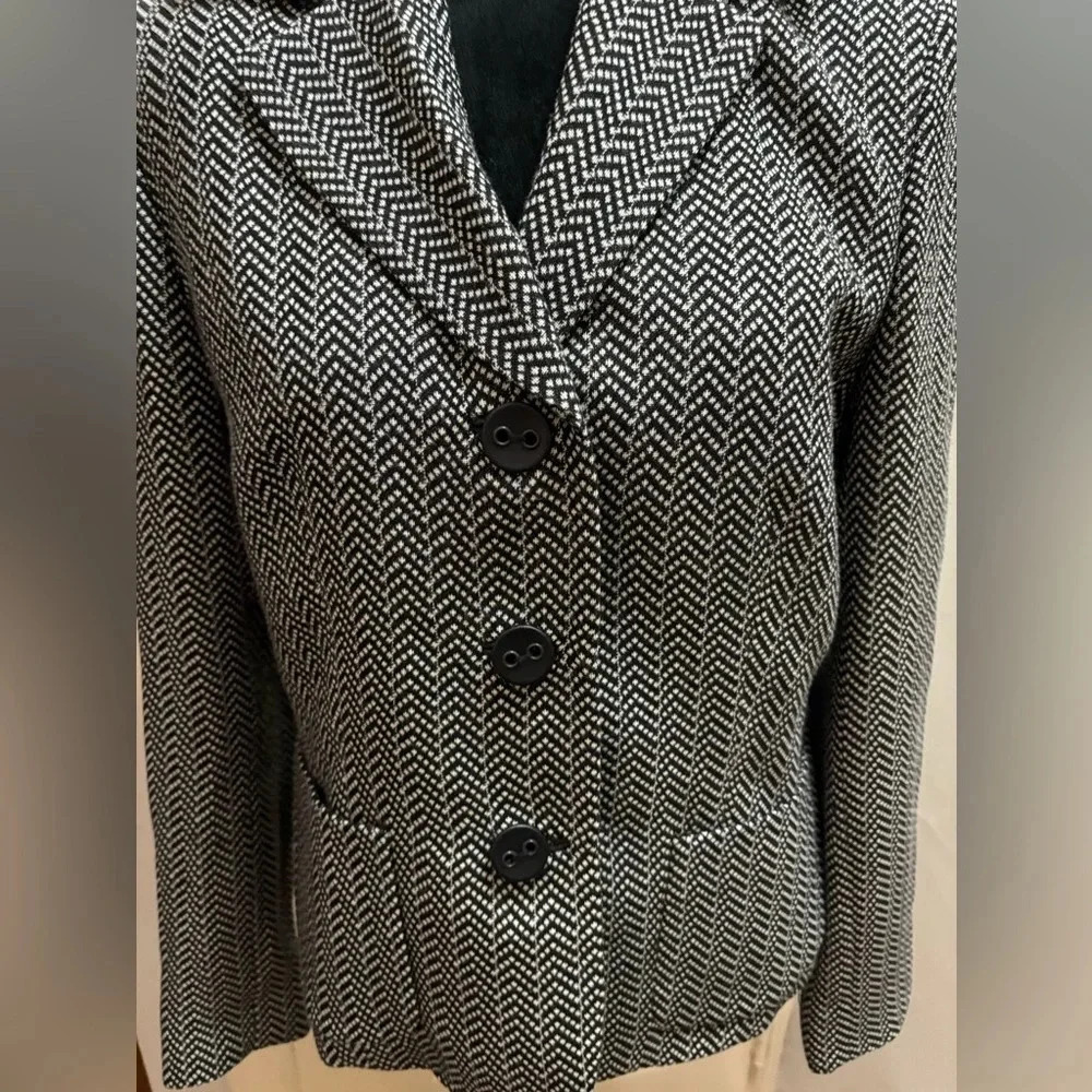 KASPER linen and cotton Blazer size 8. Very pretty - Picture 4 of 16